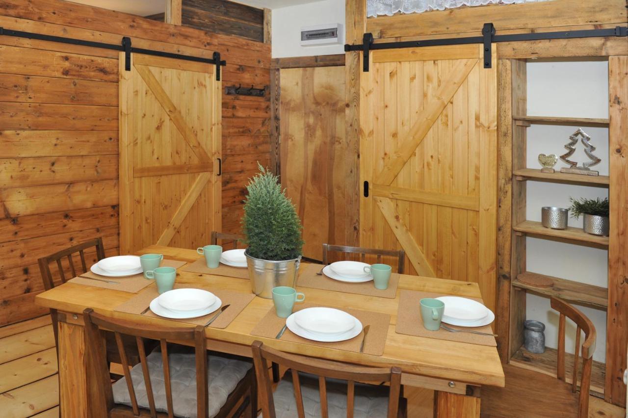Dobry Klimat Apartment *